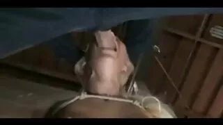 شاندار فٹنس گڑیا کے گلے میں ایک جم کی طرف سے ایک کشش ٹرینر اموزش سکس مادر به پسر