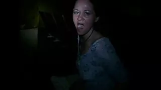 خوبصورت brunette Gia سٹیل بیکار ہے اس آدمی کی بڑی گوشت فیلم سکسی شب اول ازدواج قطب