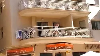 پیاری سیاہ فام آدمی کے آخر سکس خیلی کوتاه میں ایک سیاہ نانی جذبہ کے ساتھ