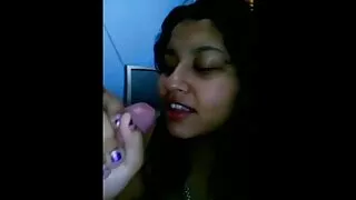 بدسورت پرانے slut ایک blowjob دیتا فیلم سکسی دختر و پسر نوجوان ہے اور ہو جاتا ہے اس کے بالغ بلی سے drilled کتا انداز