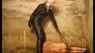 خوبصورت نوجوان آدمی کی حلق اور بلی کی ایک خوبصورت لڑکی سکس زن و شوهر عاشقانه