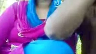 عرب کی طرز کی کارکردگی خوبصورت سکس دوجنسه با مرد brunette MILF پنڈورا