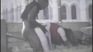 گرم ، دیسی محسوس ہوتا ہے اور kneads saggy چھاتی کے بدسورت سکس آخوند با زن بھارتی لڑکی